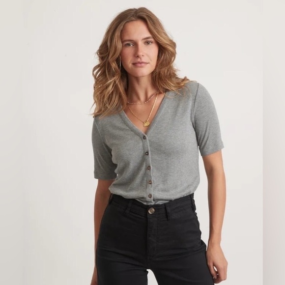 Marine Layer Lexi Rib Button Top in Heather Grey - Size XS - Picture 2 of 5